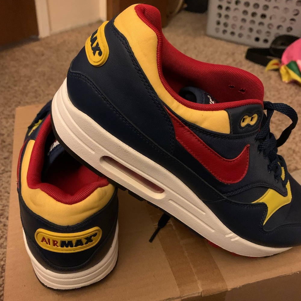 nike air max 1 premium shoes